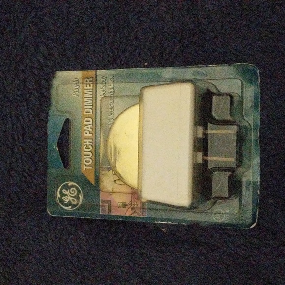 GE TOUCH PAD DIMMER PLUG IN - Picture 3 of 4
